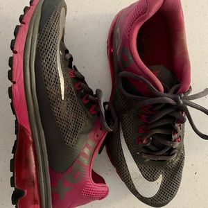 Nike AirMax Size 8